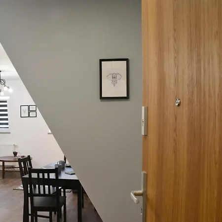 Apartament ✰mansarda Na Białoskórniczej✰5 Minut Od Rynku