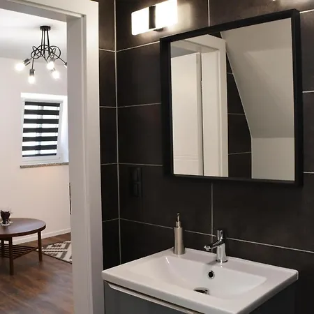 Apartment ✰mansarda Na Bialoskorniczej✰5 Minut Od Rynku Wroclaw